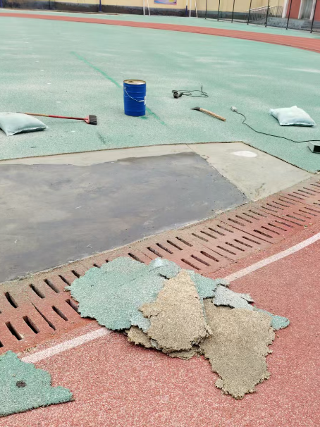 桂林球场翻新维修补、球场翻新修补改造
